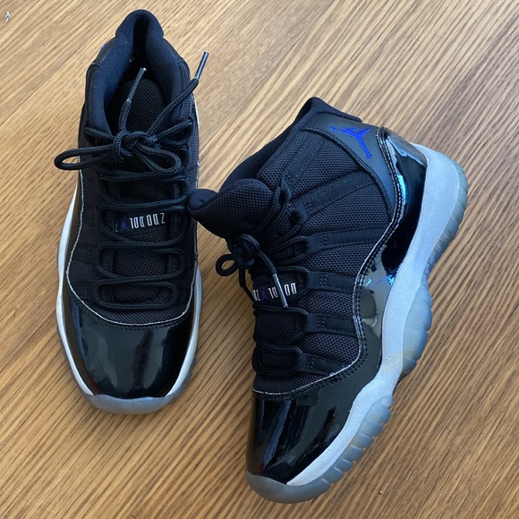 Air Jordan Kids Boys 11 Retro 'Space Jam' 2016 Sneakers Shoes Size 3.5 - Picture 5 of 7